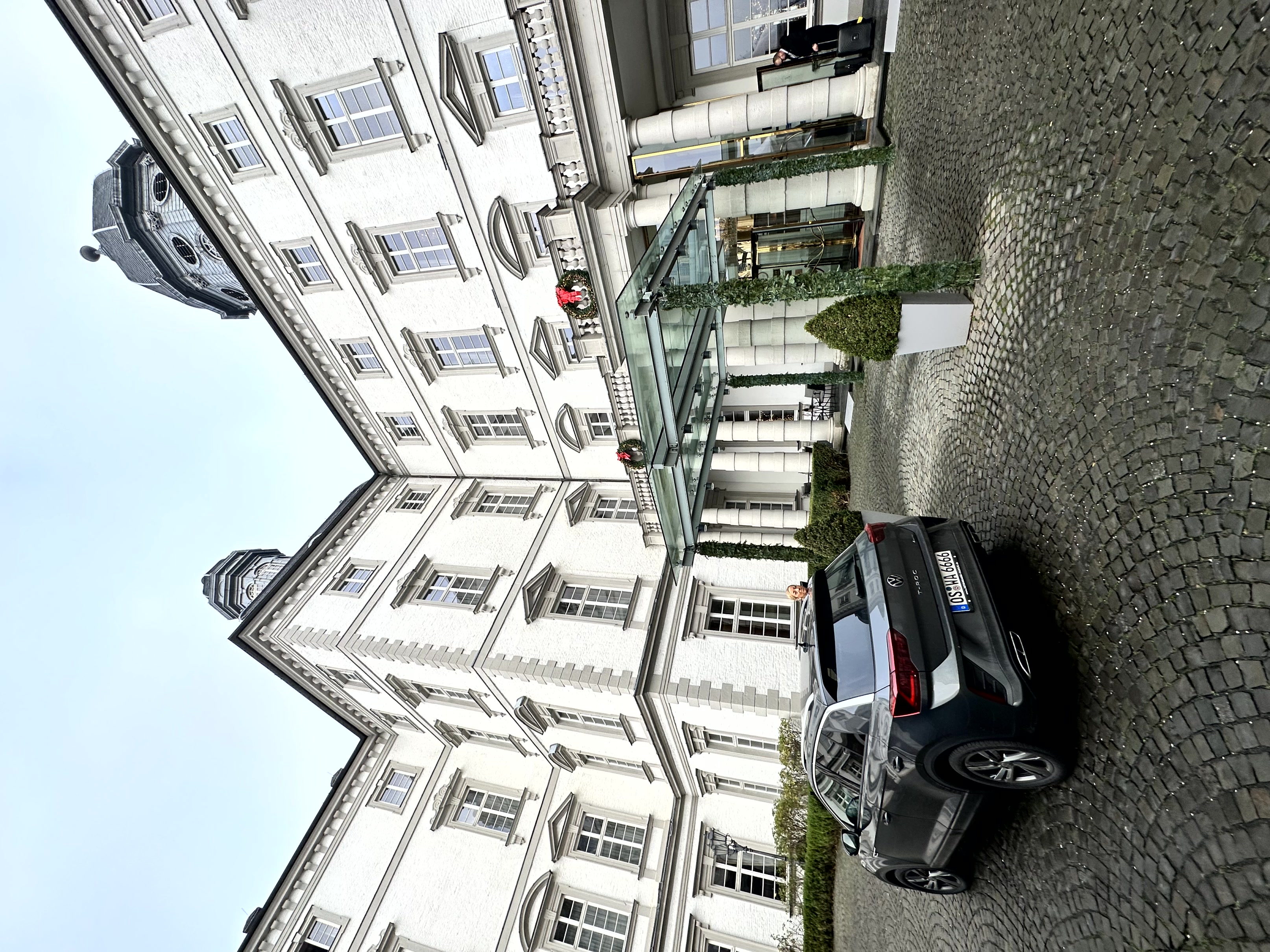 Ankunft am Schloss Bensberg