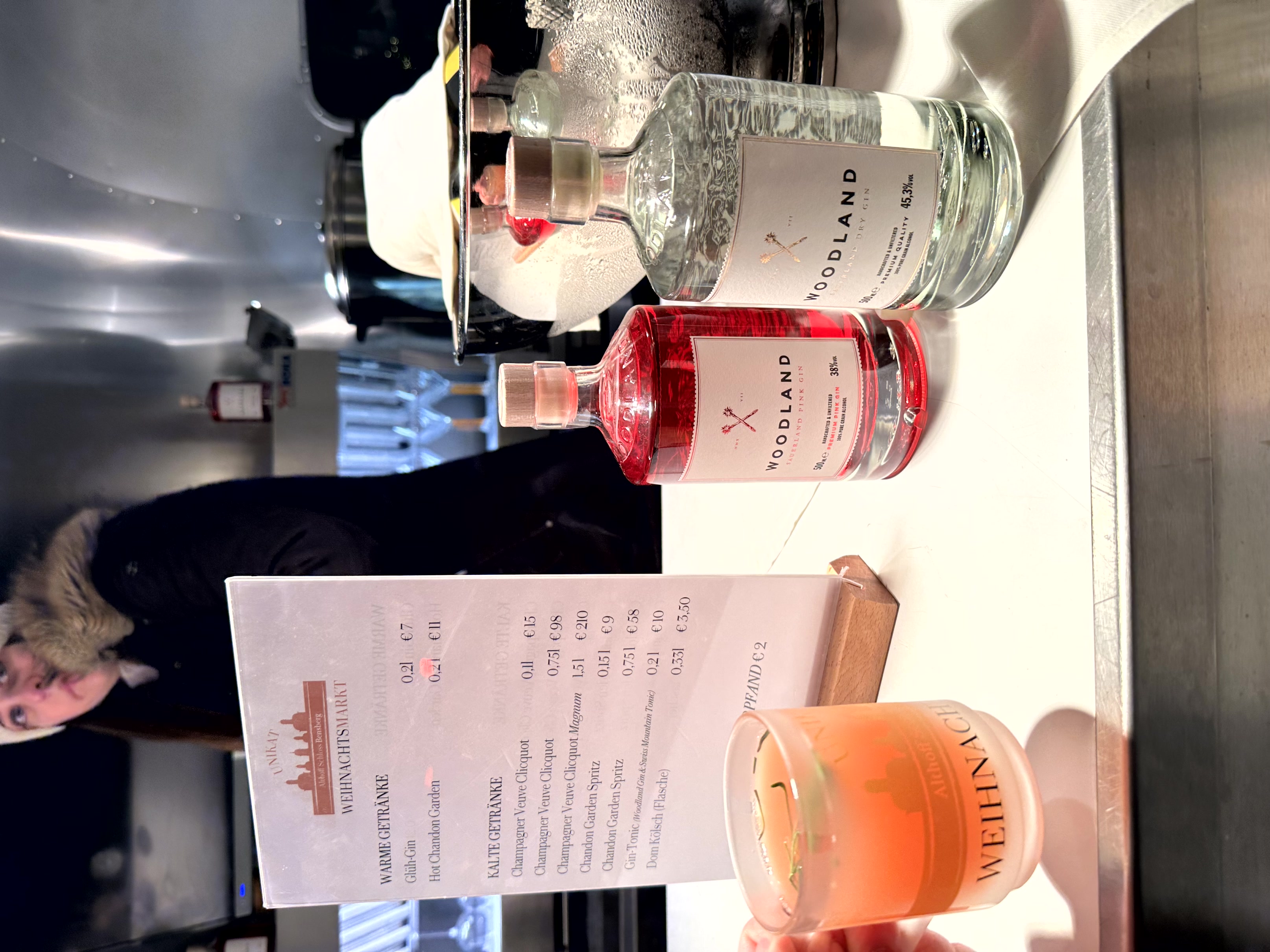 Aperitif, Abendessen und Hotelbar
