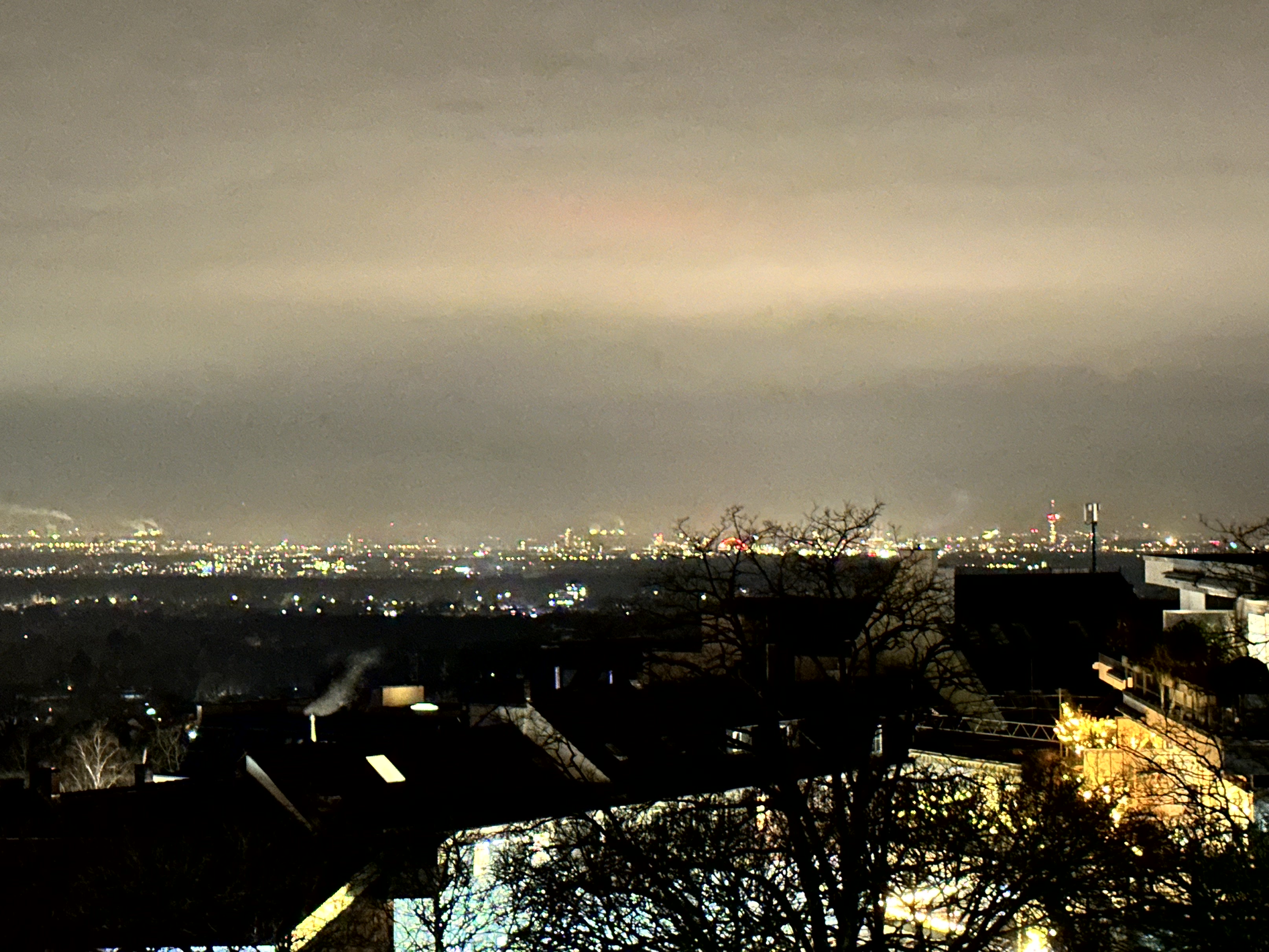 Nächtlicher Ausblick über Bergisch Gladbach