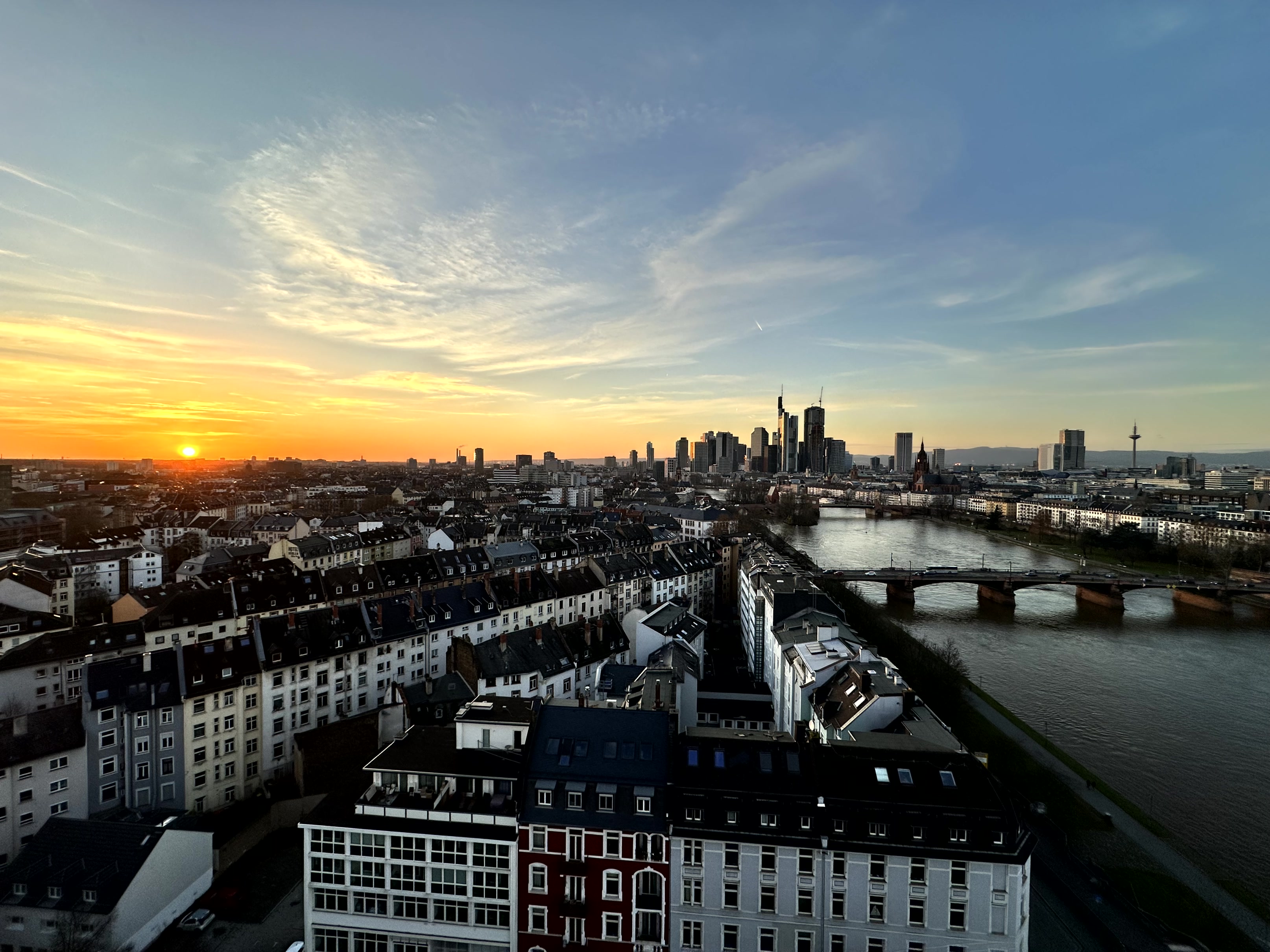 Frankfurt Main Plaza