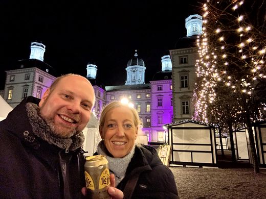 Weihnachtsstimmung vor dem Schloss