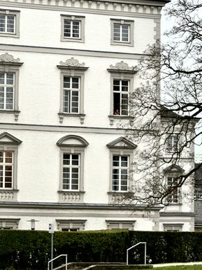 Morgenrunde im Schloss und Frühstücksstimmung