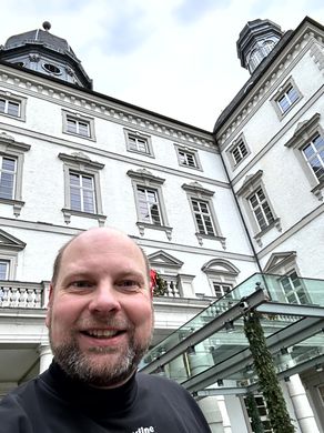 Morgenrunde im Schloss und Frühstücksstimmung