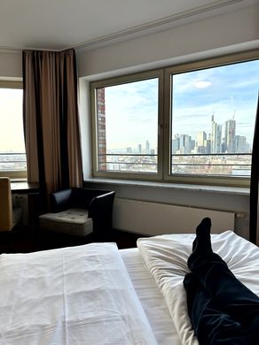 Ankunft im Lindner Hotel Frankfurt Main Plaza