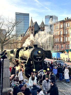 Römerberg, Altstadt und Weihnachtsmarkt am Nachmittag