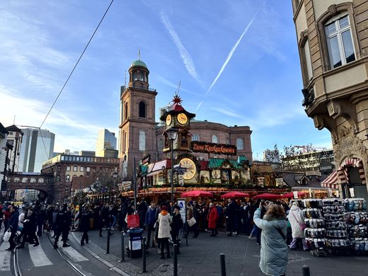Römerberg, Altstadt und Weihnachtsmarkt am Nachmittag