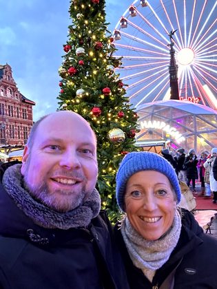 Wintermarkt, Lichter und Riesenrad