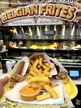 Belgische Fritten, Bier und Innenstadt