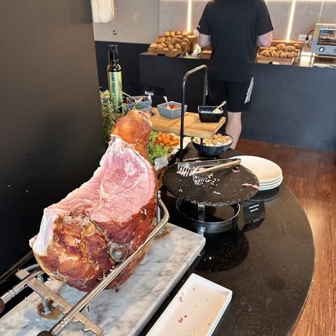 Frühstück mit Meerblick im Valamar President