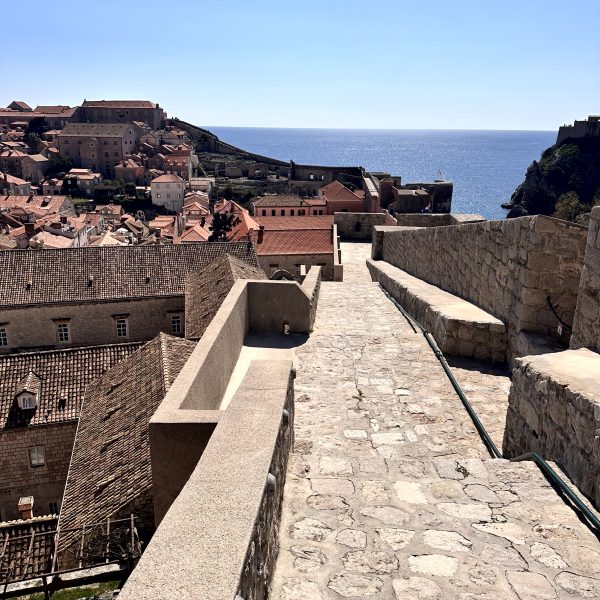 Dubrovnik von oben – Stadtmauern und Altstadtpanorama