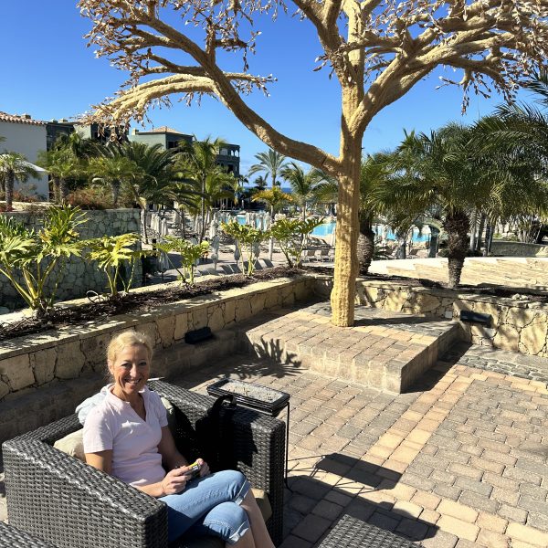 Morgen im Resort und Frühstück