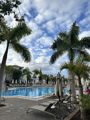 Morgen im Resort und Frühstück