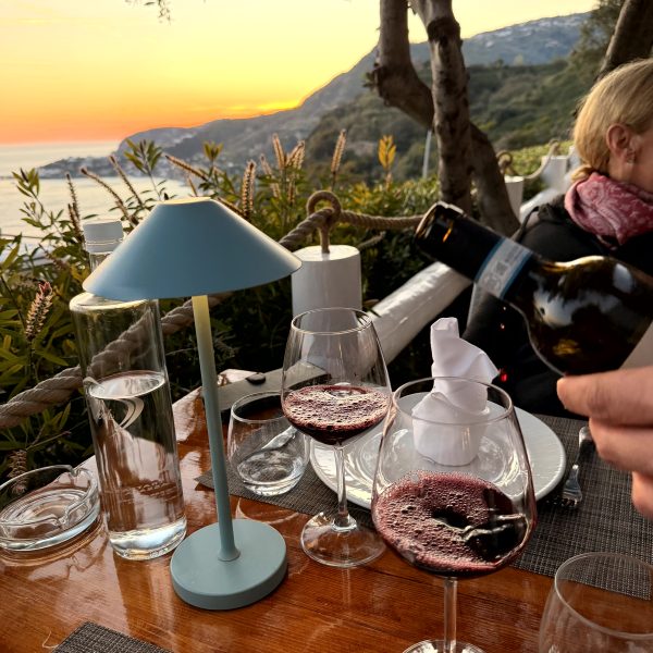 Abendessen mit Sonnenuntergang