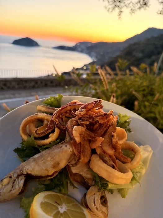 Abendessen mit Sonnenuntergang