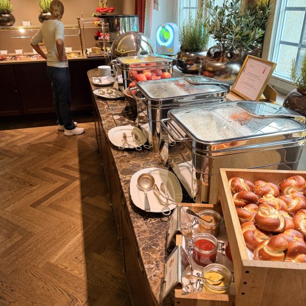 Frühstück im Schlosshotel