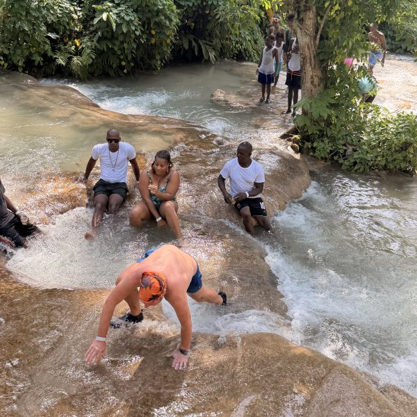 Mietwagenübernahme und Aufstieg durch die Dunn’s River Falls