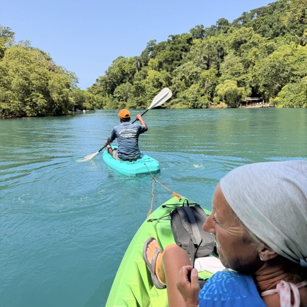 Blue Lagoon, Monkey Island und ein spontaner Kajakausflug