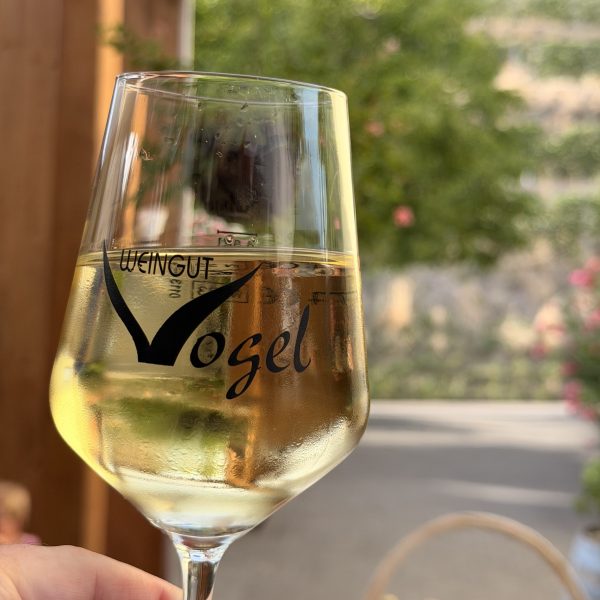 Winzergenossenschaft und Abendessen