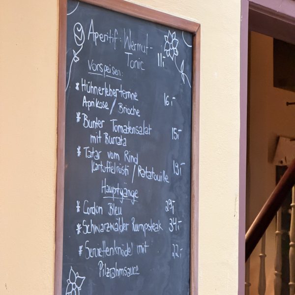 Winzergenossenschaft und Abendessen