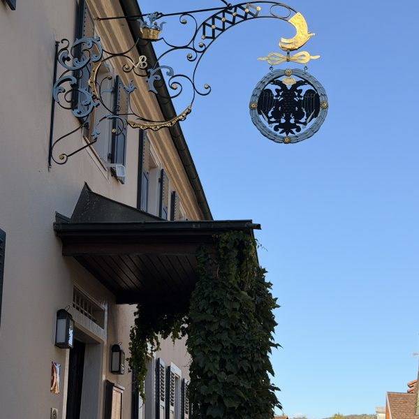 Abendessen im schwarzen Adler