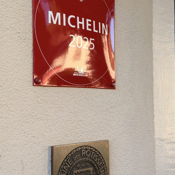 Abendessen im schwarzen Adler