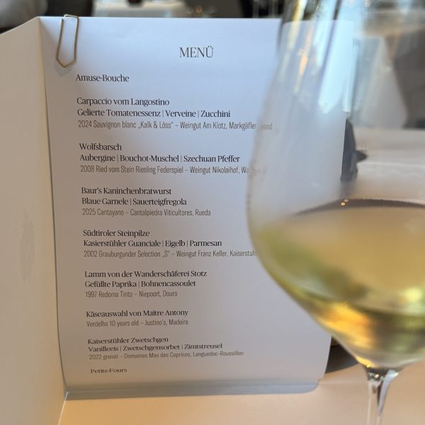 Abendessen im schwarzen Adler