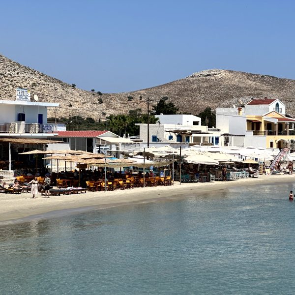 Pserimos: Strand, Hafen und Badepause