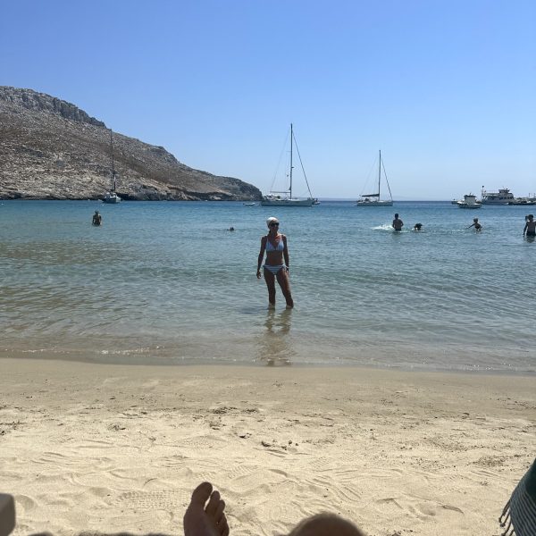 Pserimos: Strand, Hafen und Badepause
