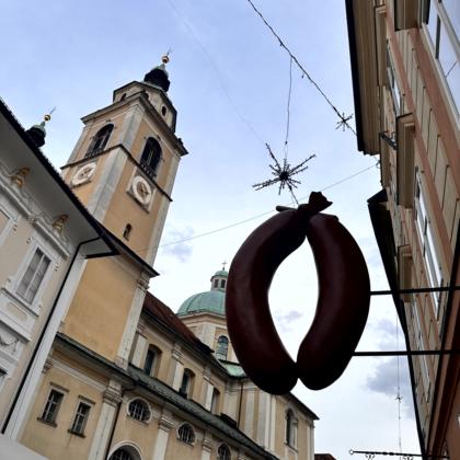 Ankommen an der Ljubljanica – Altstadt und erster slowenischer Snack