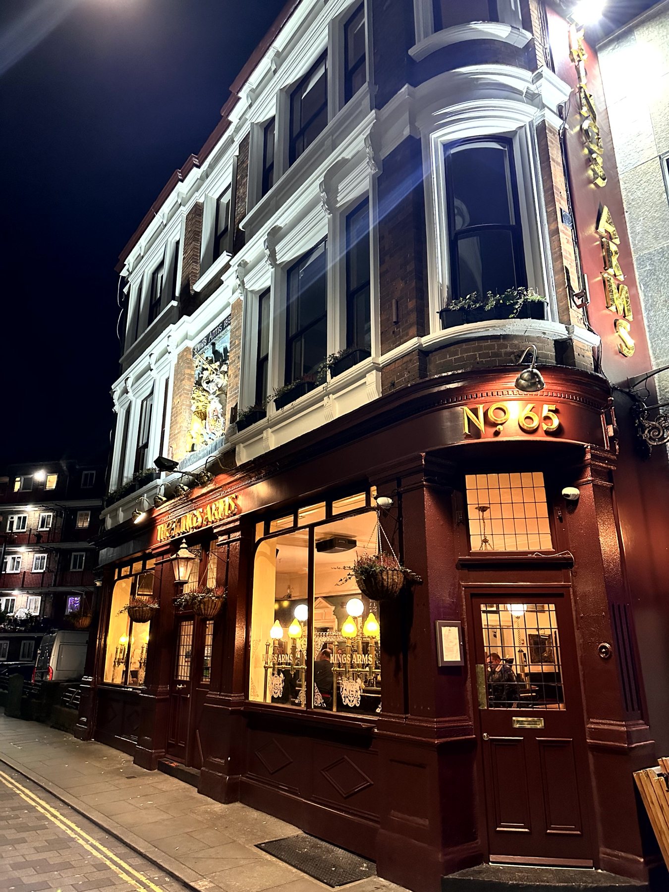 22:40–23:10 · Nächtlicher Spaziergang Richtung Themse und Southwark