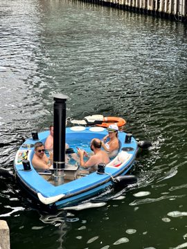 Mit dem Boot über die Themse