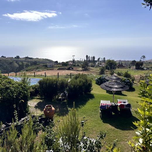 Ankommen in Ponta do Pargo – Casas da Levada, Garten und Pool