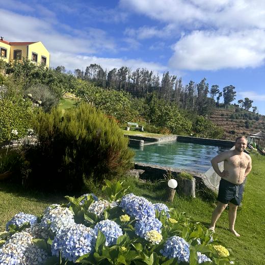 Ankommen in Ponta do Pargo – Casas da Levada, Garten und Pool