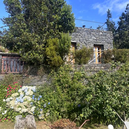 Ankommen in Ponta do Pargo – Casas da Levada, Garten und Pool