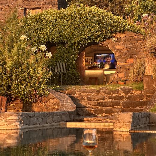 Erster Madeira-Abend – Bier, Espetada und Sonnenuntergang
