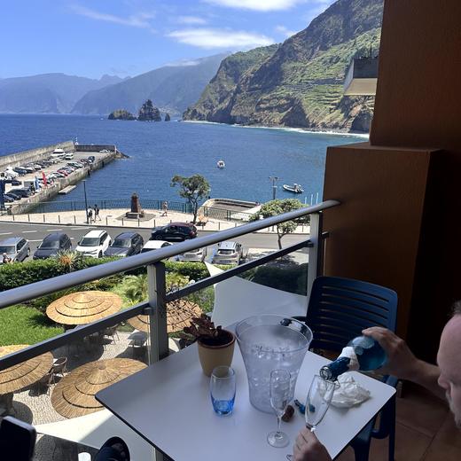 Ankunft in Porto Moniz – Aqua Natura Bay und Blick auf die Naturpools
