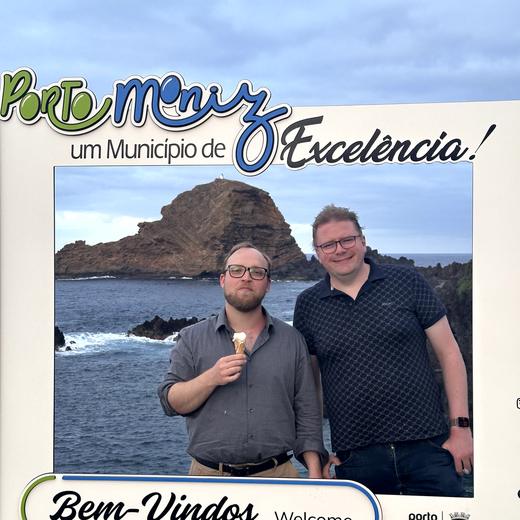 Abendstimmung in Porto Moniz – Promenade, Licht und Hotelblick
