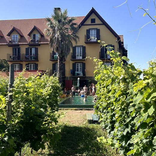 Ankunft in Santana – Quinta do Furão, Pool und Blick auf die Nordküste