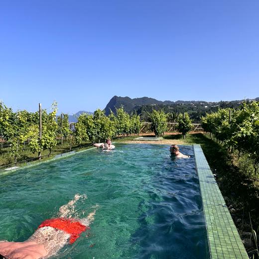 Ankunft in Santana – Quinta do Furão, Pool und Blick auf die Nordküste