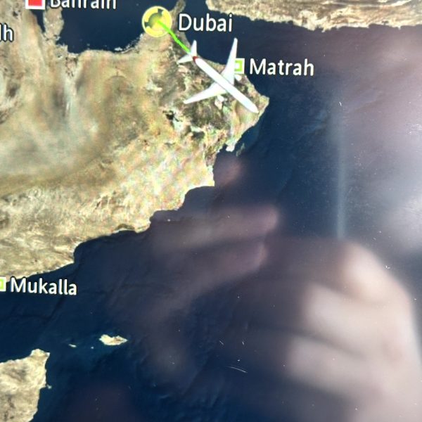 Anreise über Dubai und Ankunft im Paradies