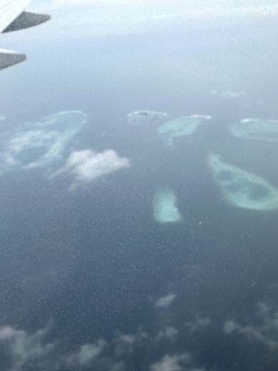 Anreise über Dubai und Ankunft im Paradies