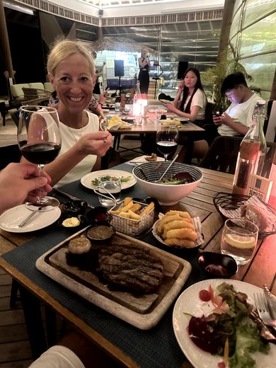 Wassersport, Riviera Tapas und Velaa