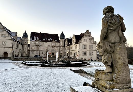 Schlosspark und Außenansichten