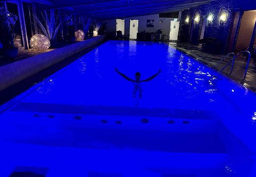 Wellnessbereich und Pool