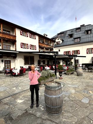 Schloss Mittersill, Jagdzimmer und Abend im Schloss