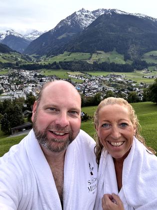 Schloss Mittersill, Jagdzimmer und Abend im Schloss