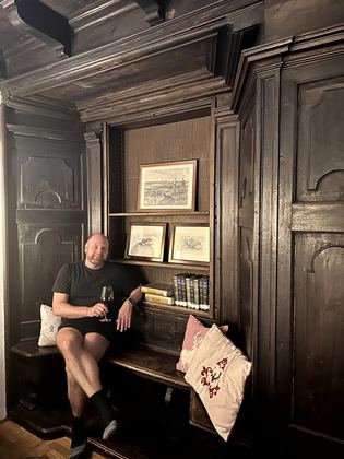 Schloss Mittersill, Jagdzimmer und Abend im Schloss