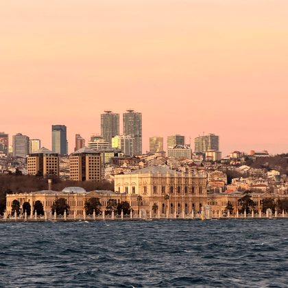 Großer Basar, Bosporus und Abendlicht