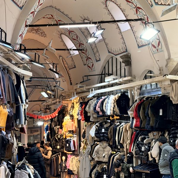 Großer Basar, Bosporus und Abendlicht