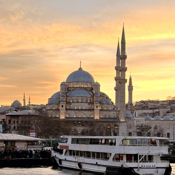 Großer Basar, Bosporus und Abendlicht